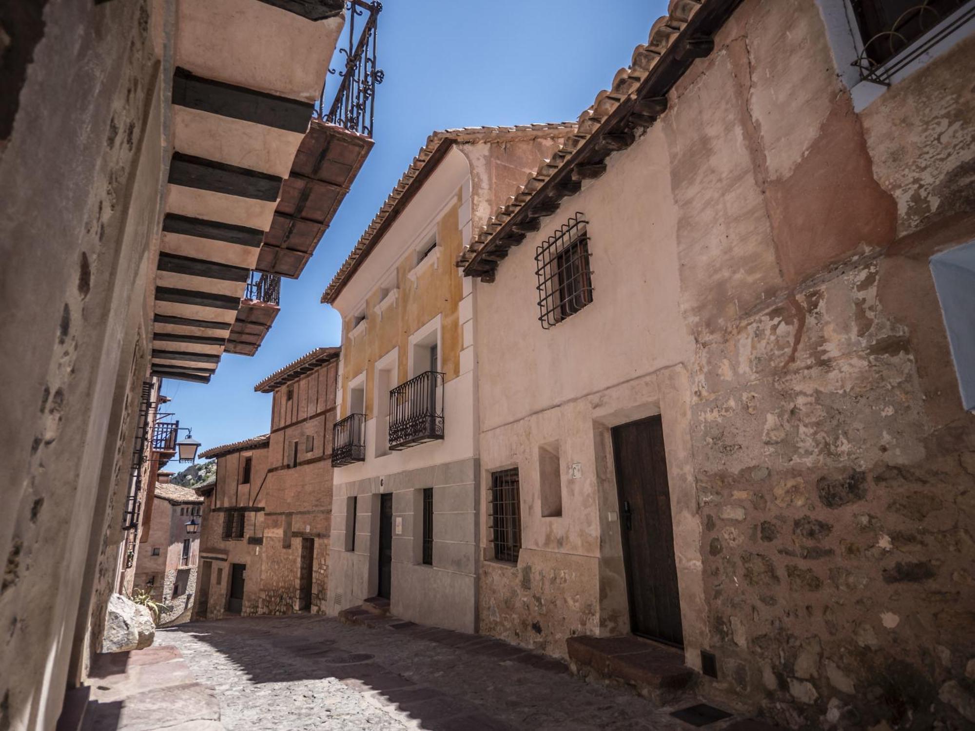 La Casa Amarilla Apartamento Enebro Albarracín Buitenkant foto